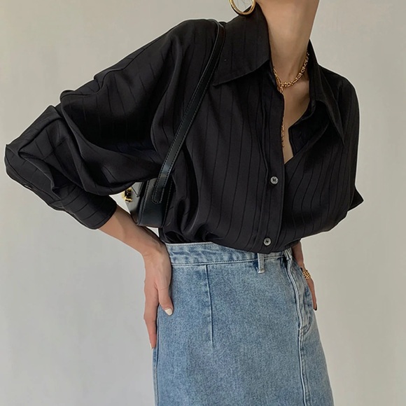 Commense Charlotte Oversized Minimalist Black Button Up Shirt Chic NWT Medium - Picture 1 of 13